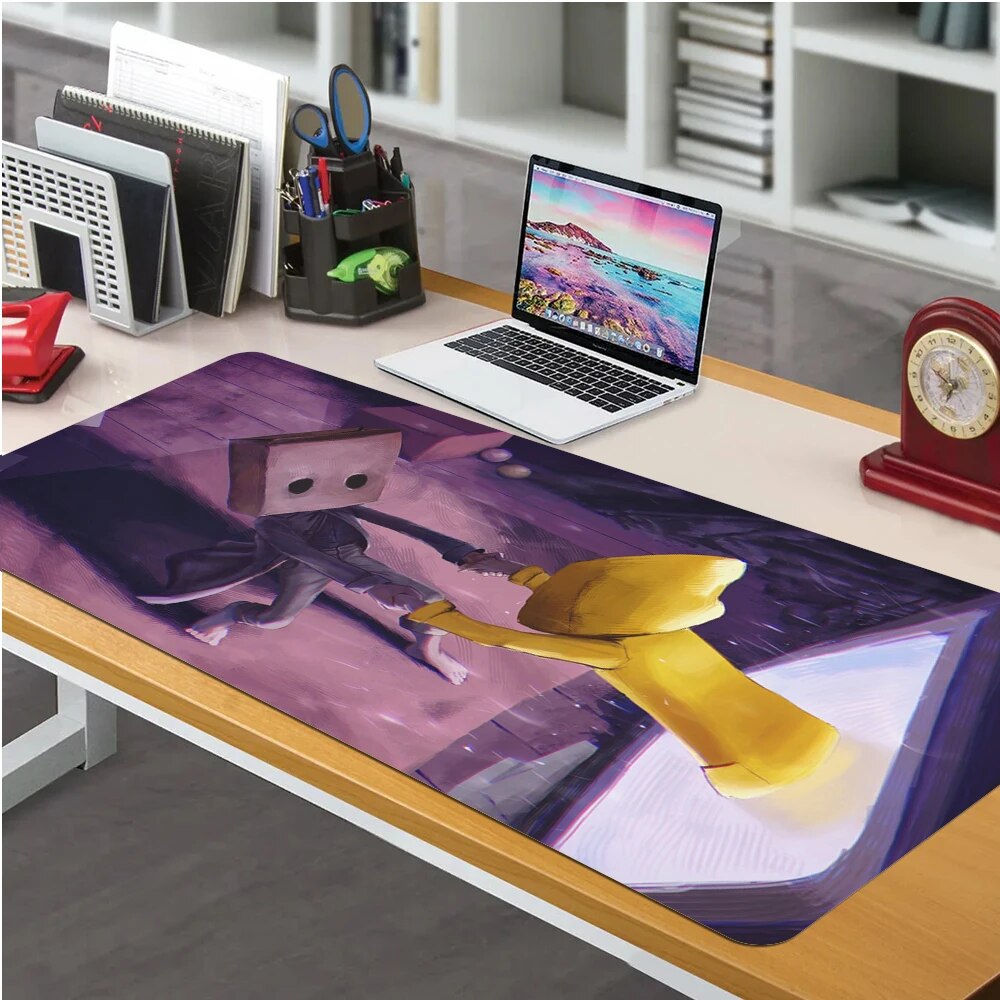Little Nightmares Six Mono Mouse pad